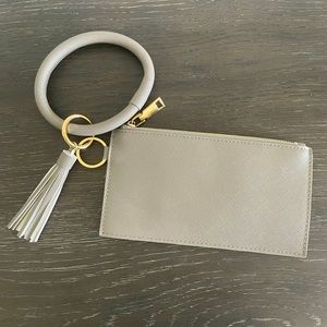 Francesca’s Grey Clutch